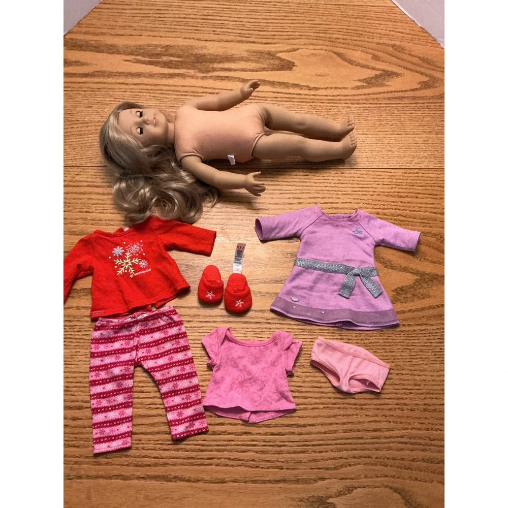 American Girl Truly Me Doll 24 Blonde Hair Christmas PJ lilac meet dress